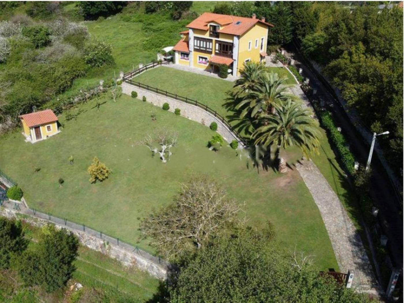 El Corral Del Acebo Casa de hóspedes Nueva De Llanes Exterior foto