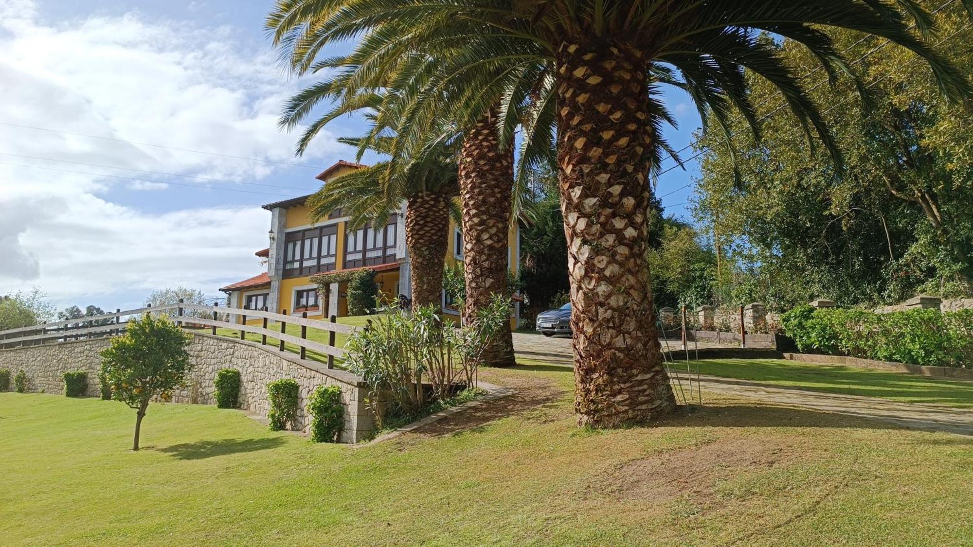 El Corral Del Acebo Casa de hóspedes Nueva De Llanes Exterior foto